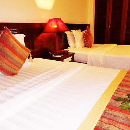 Paradise Angkor Villa Hotel Сиемрип Экстерьер фото
