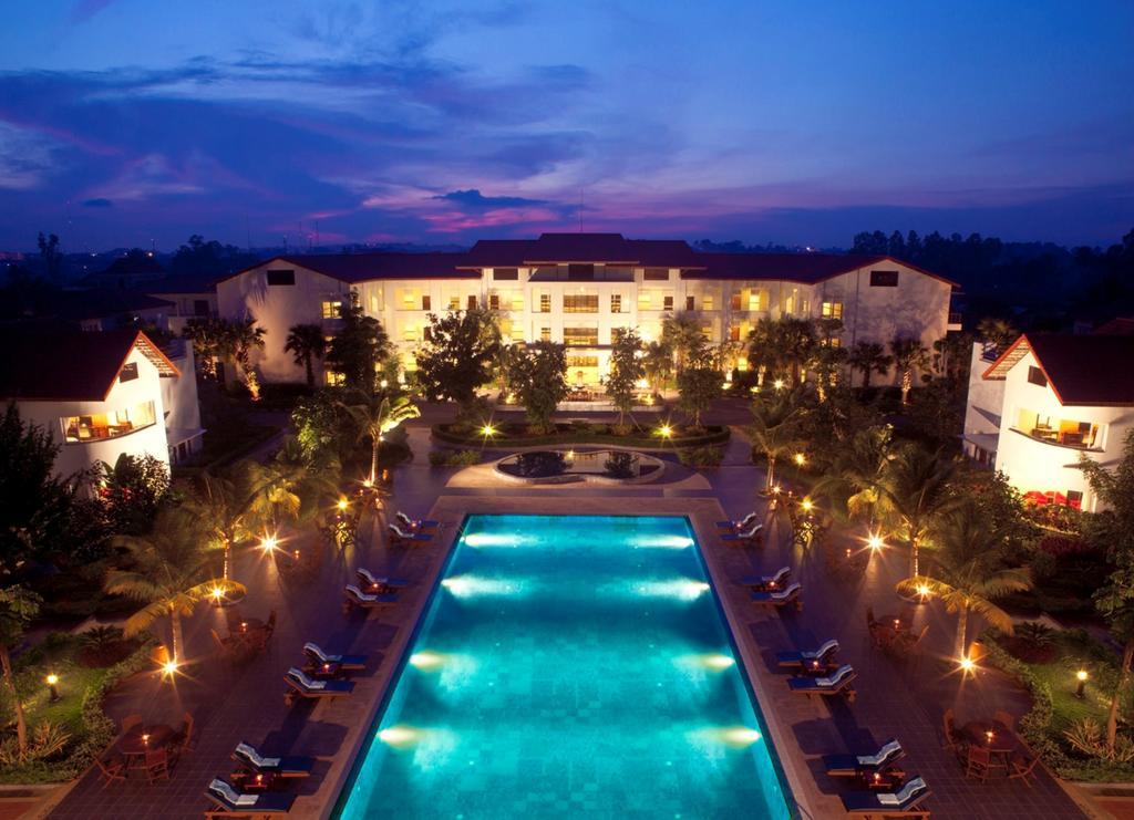 Paradise Angkor Villa Hotel Сиемрип Экстерьер фото