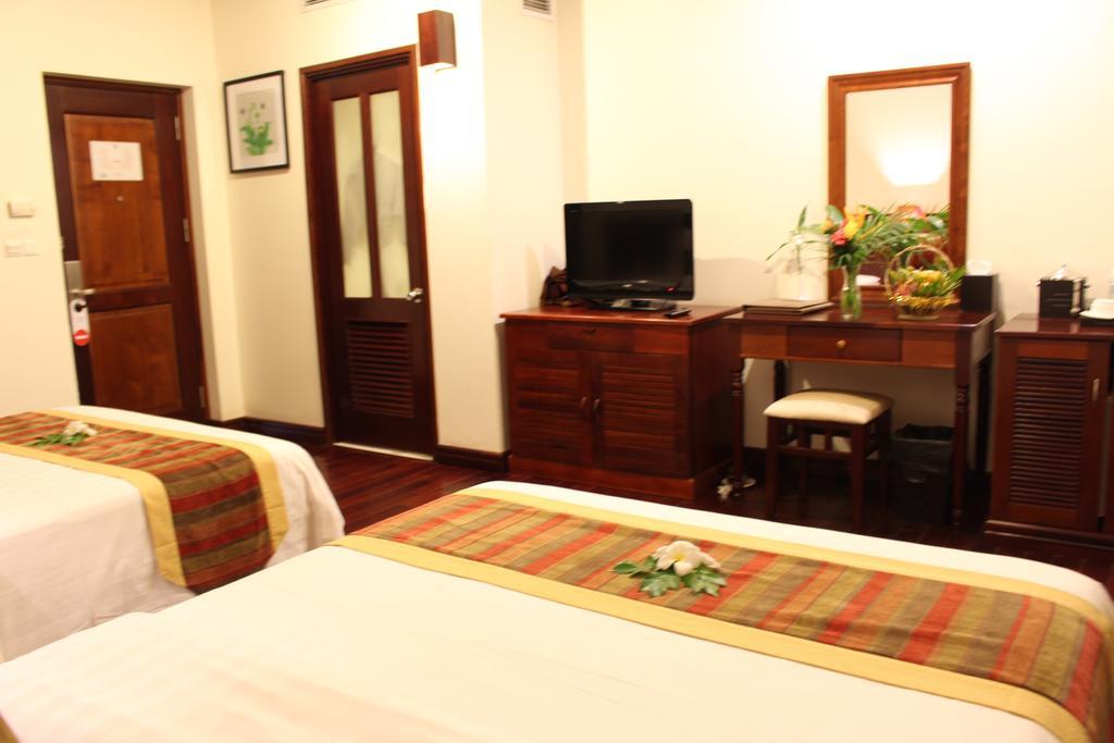 Paradise Angkor Villa Hotel Сиемрип Экстерьер фото