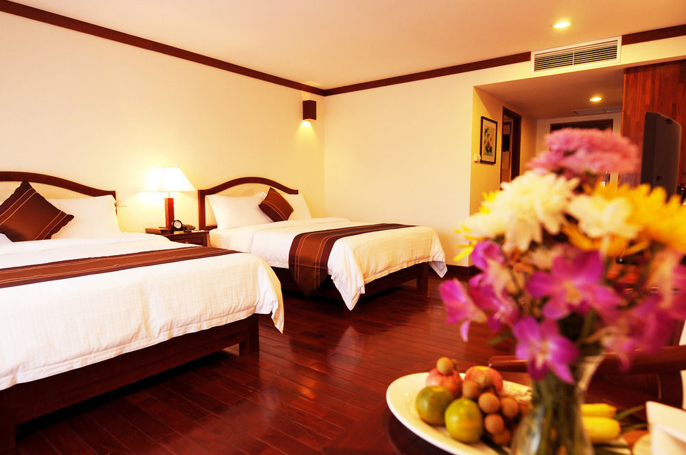 Paradise Angkor Villa Hotel Сиемрип Экстерьер фото